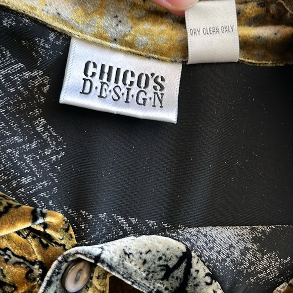 Vintage Chico’s Design Button Down - Picture 9 of 11